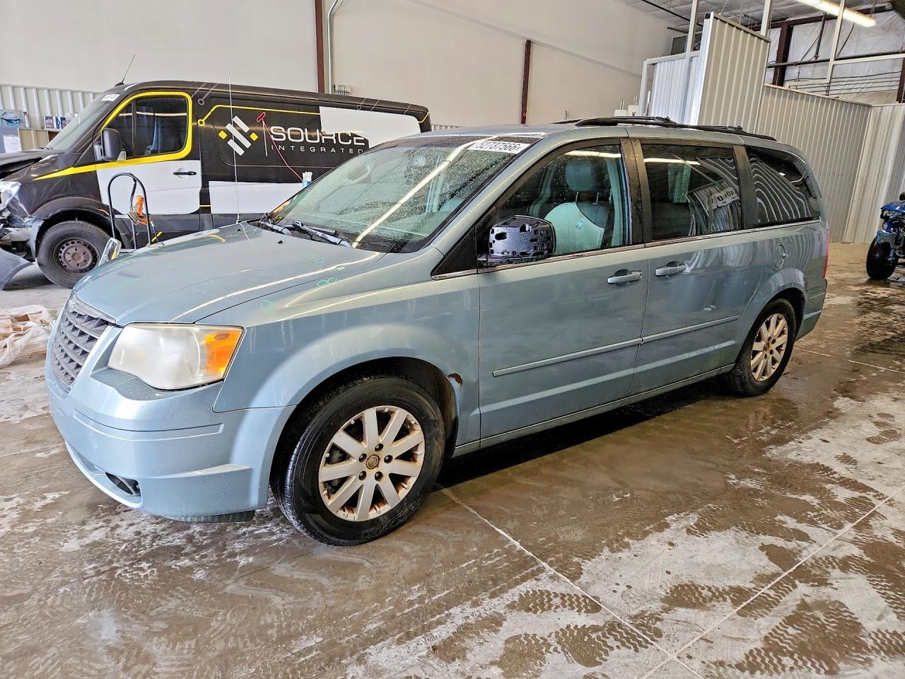 Salvage Chrysler Minivan Image