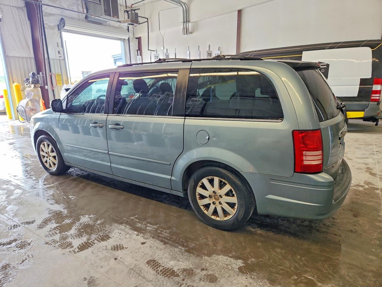 Chrysler Minivan Touring