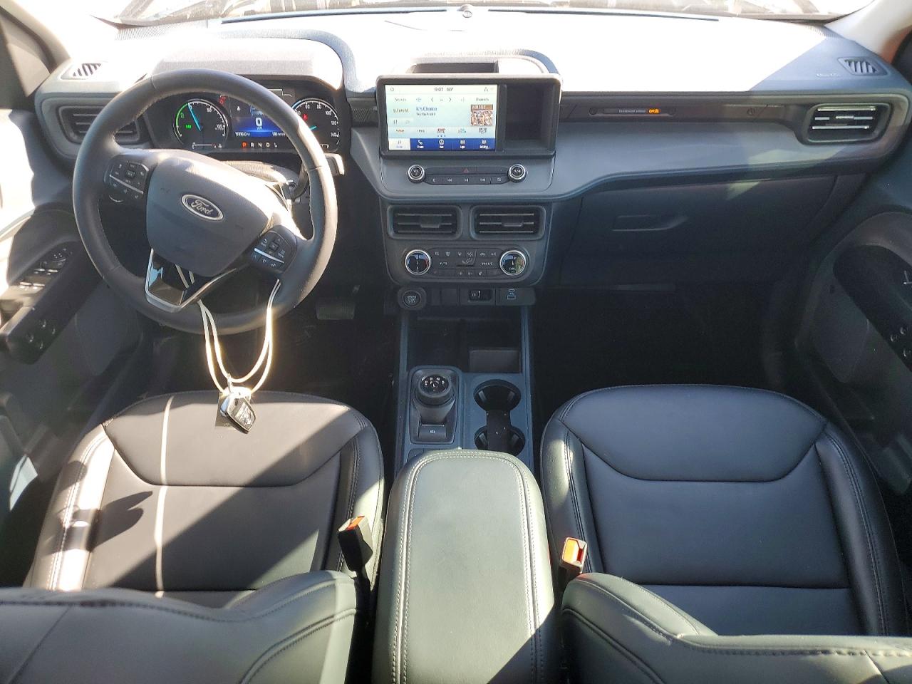 Ford Maverick Lariat