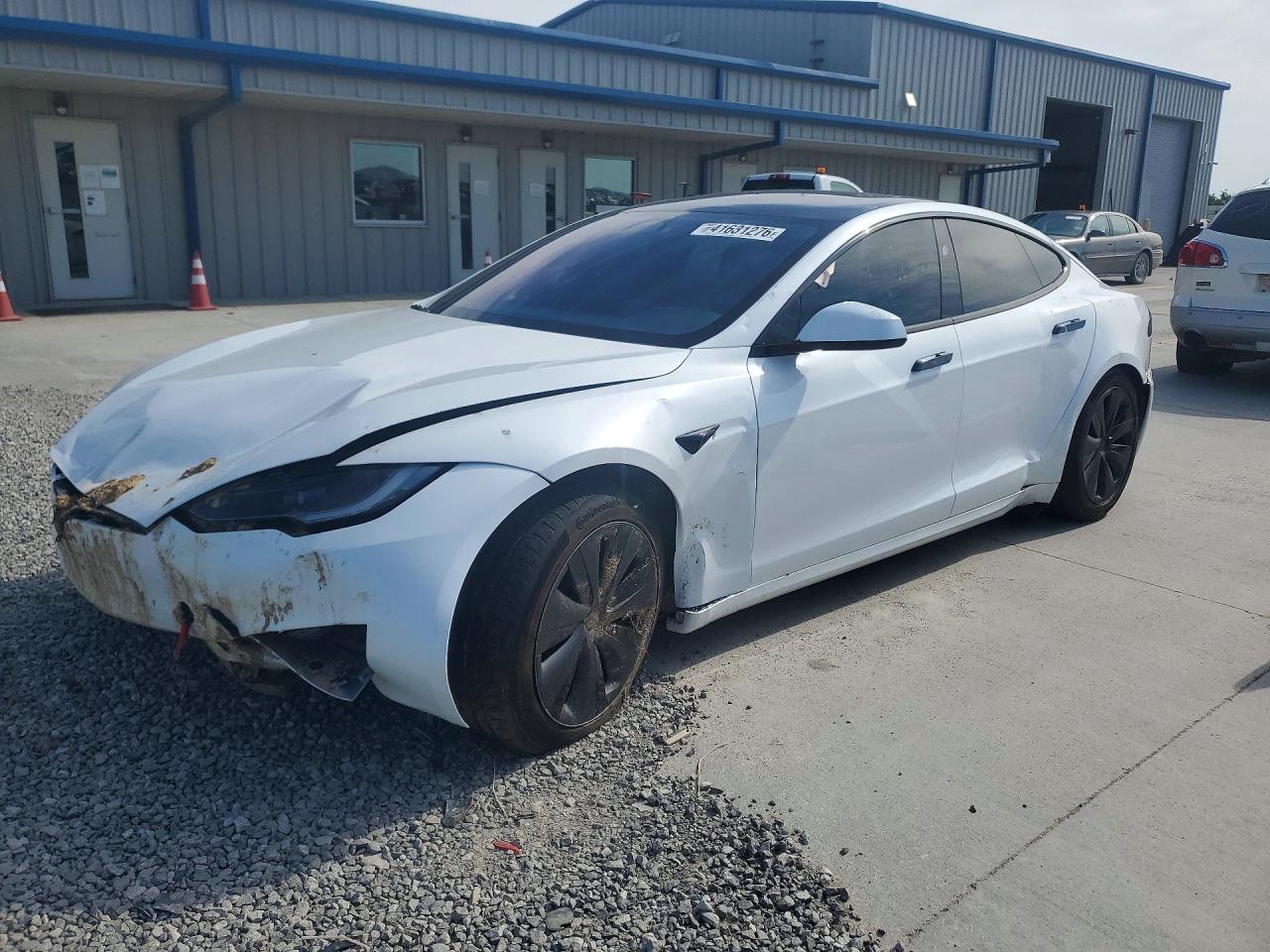 Salvage Tesla Model S Image