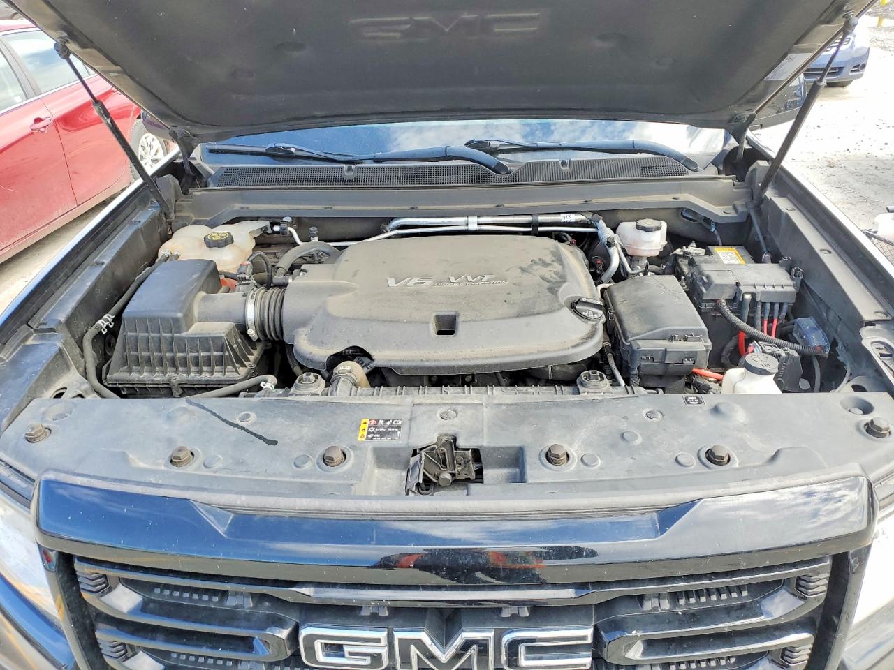 GMC Canyon Elevation