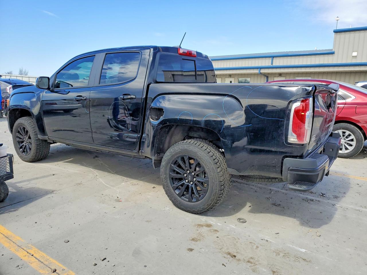 GMC Canyon Elevation
