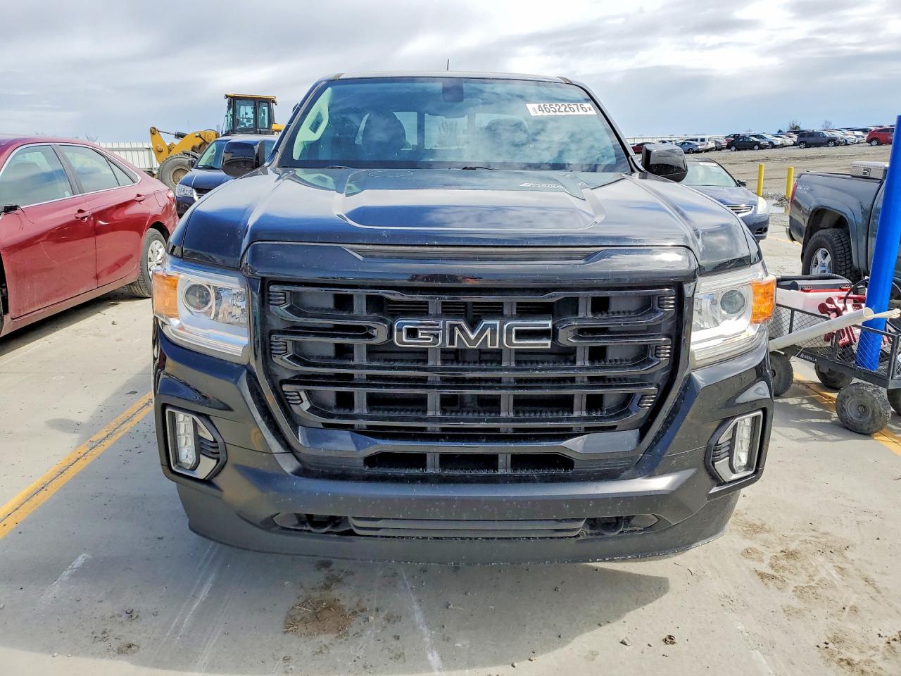 GMC Canyon Elevation