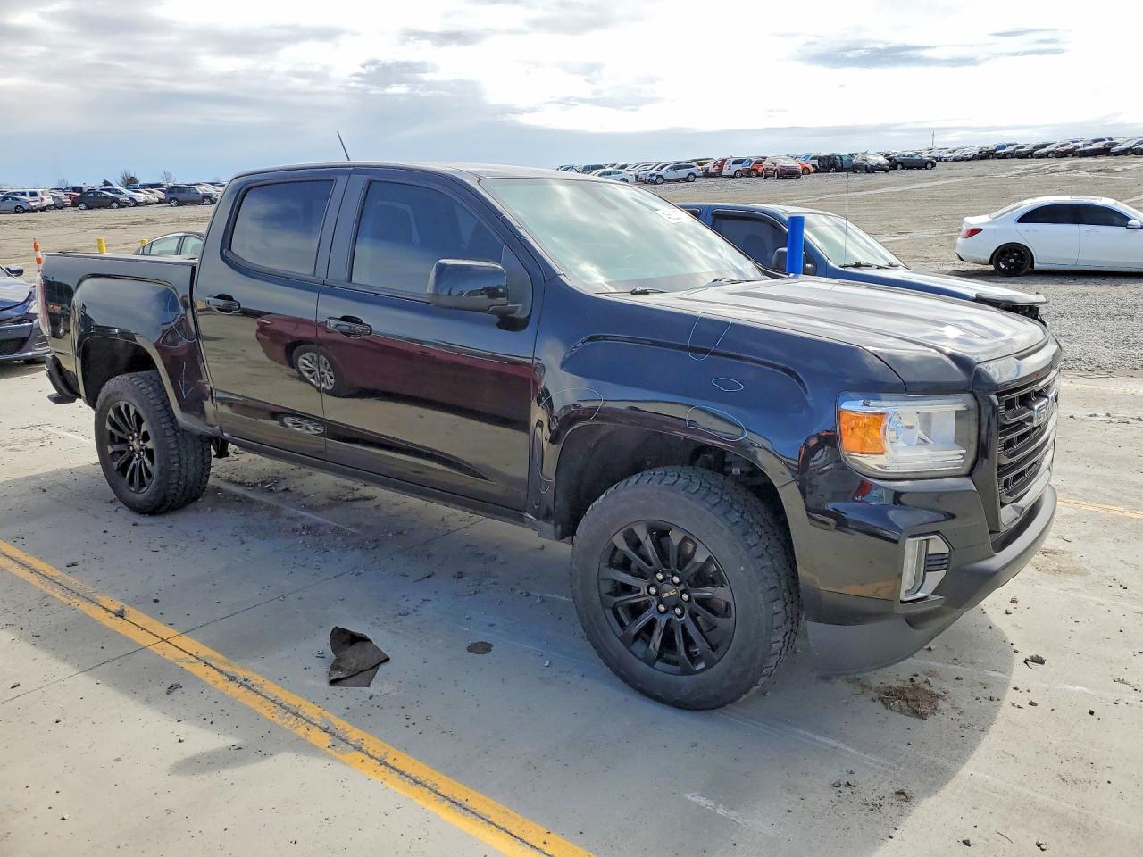 GMC Canyon Elevation