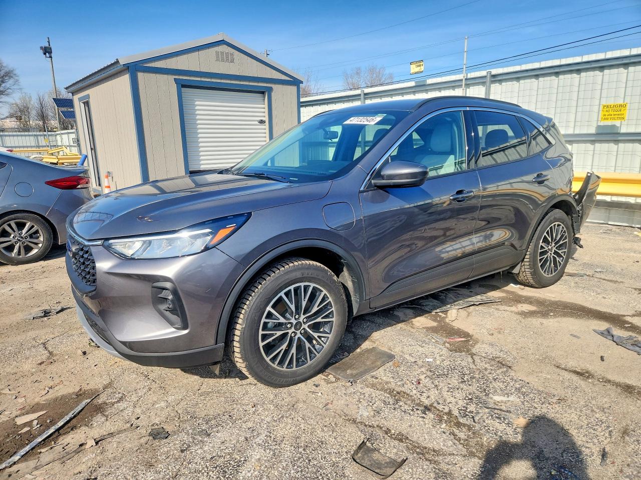 Salvage Ford Escape Image