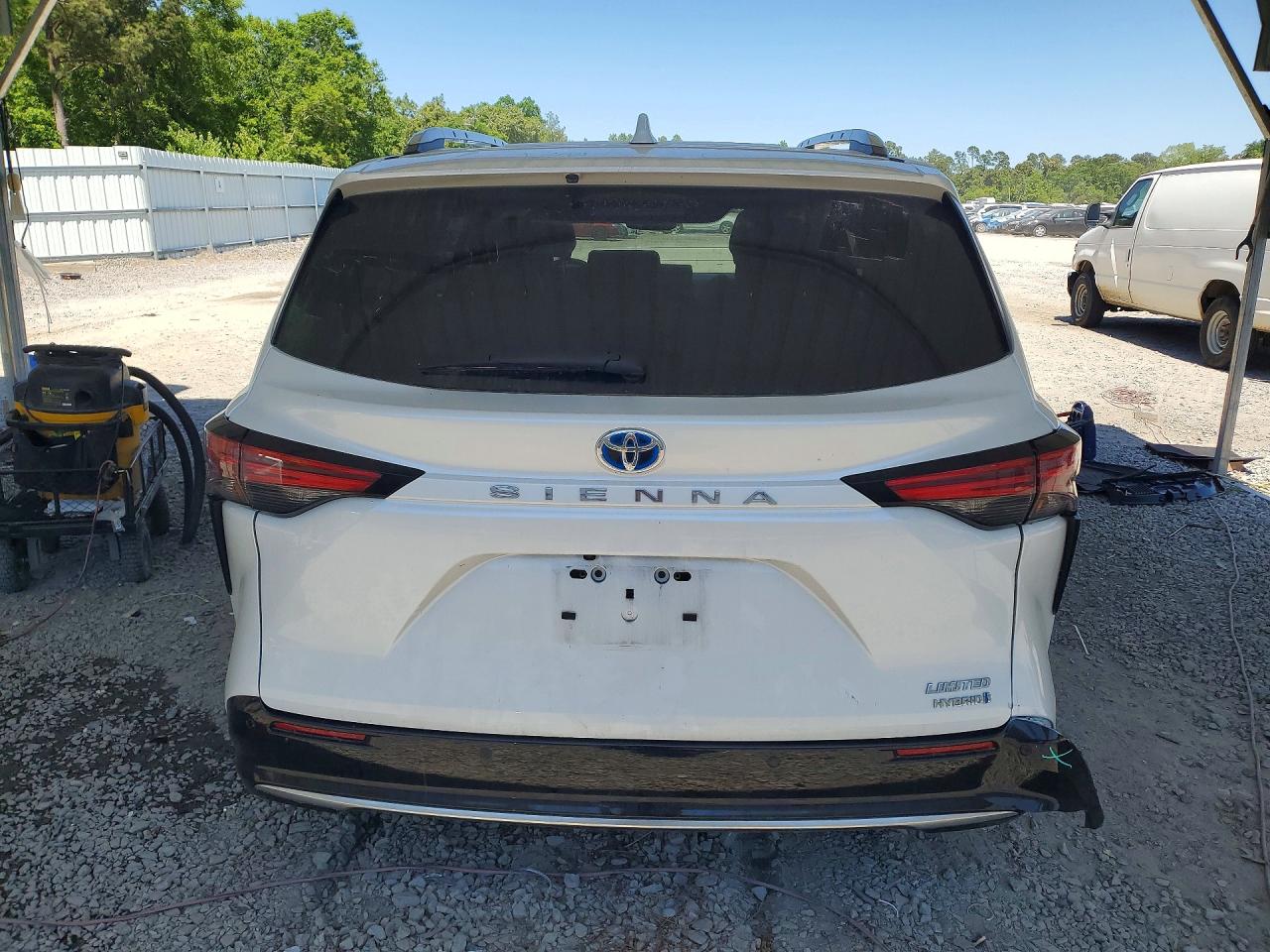 Toyota Sienna Limited 7-passenger