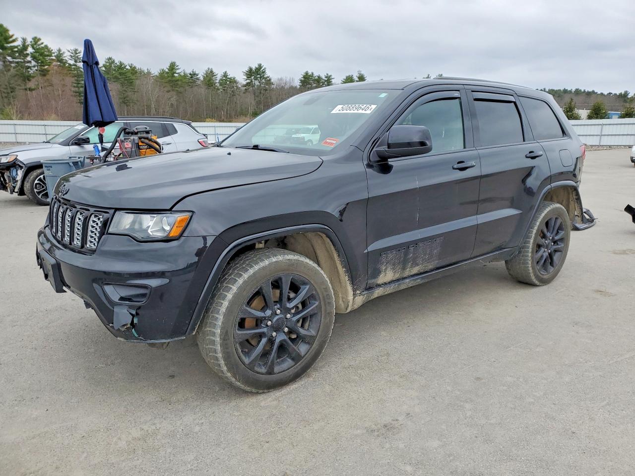 Salvage Jeep Cherokee Image