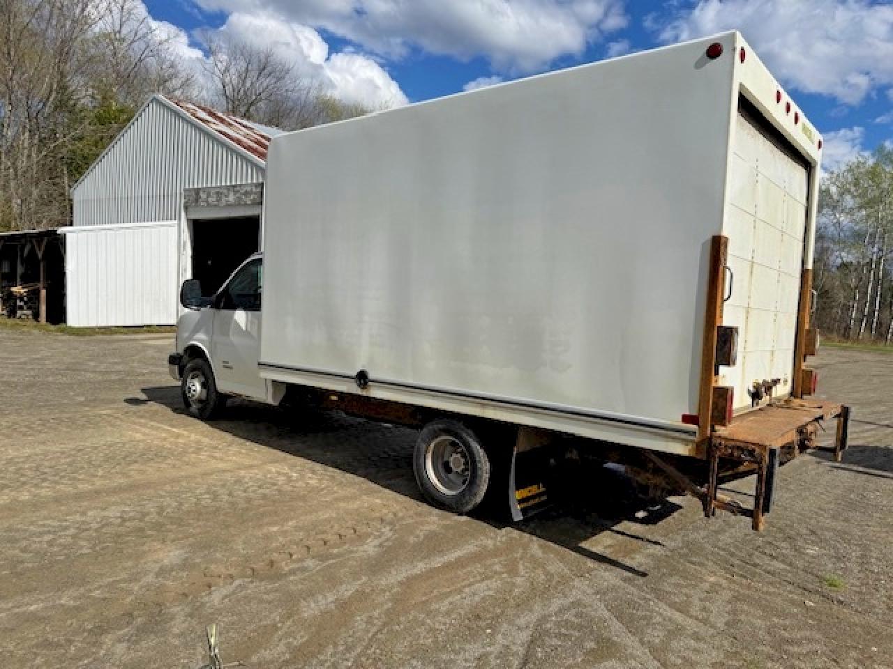 GMC Savana Cutaway G4500