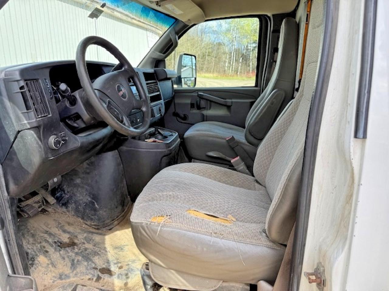 GMC Savana Cutaway G4500