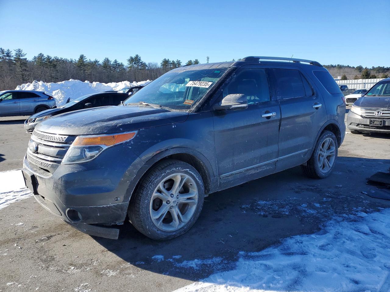 Salvage Ford Explorer Image