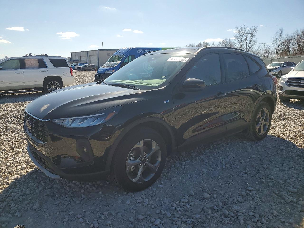Salvage Ford Escape Image