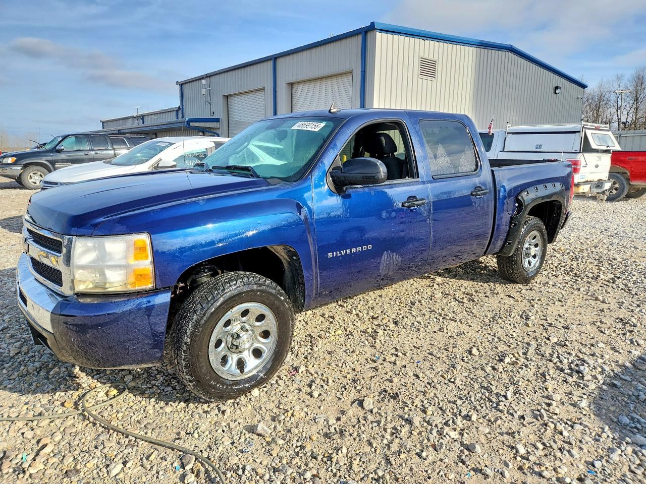Salvage Chevrolet Silverado Image