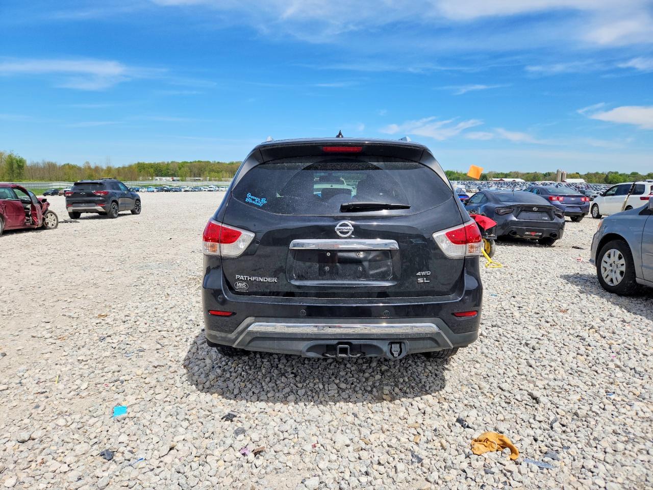 Nissan Pathfinder Sl
