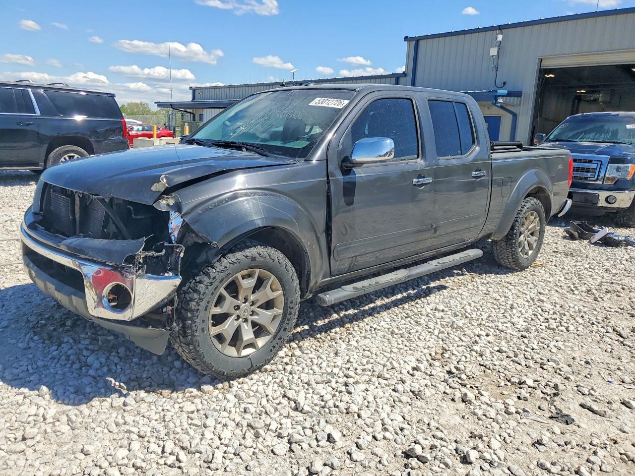 Salvage Nissan Frontier Image