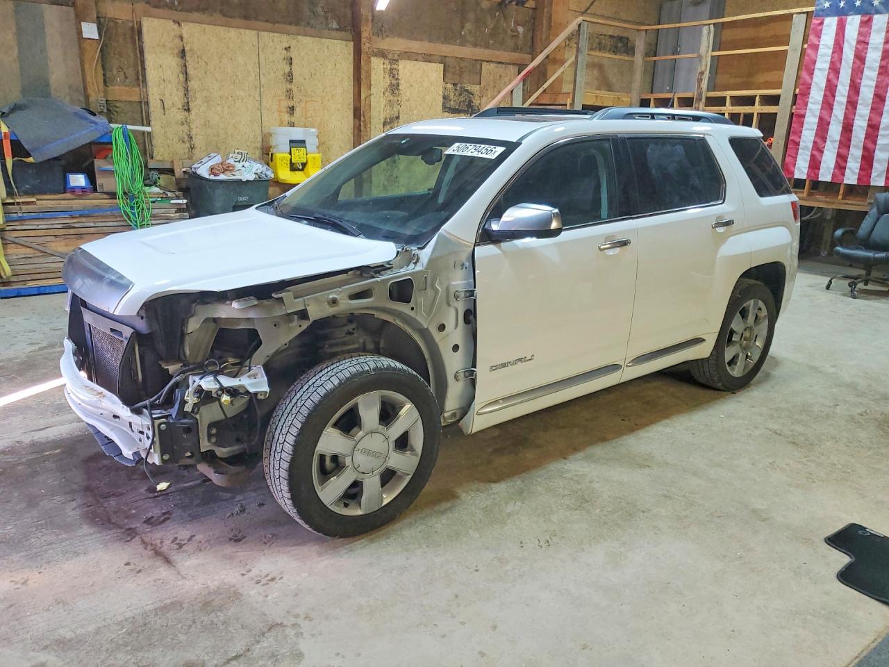 Salvage GMC Terrain Image