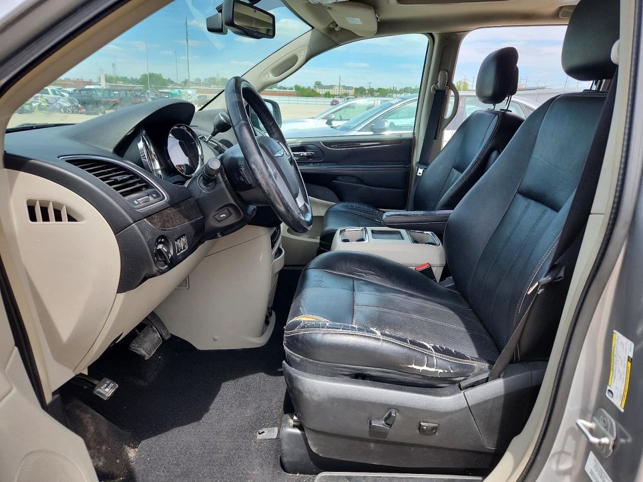 Chrysler Minivan Touring L