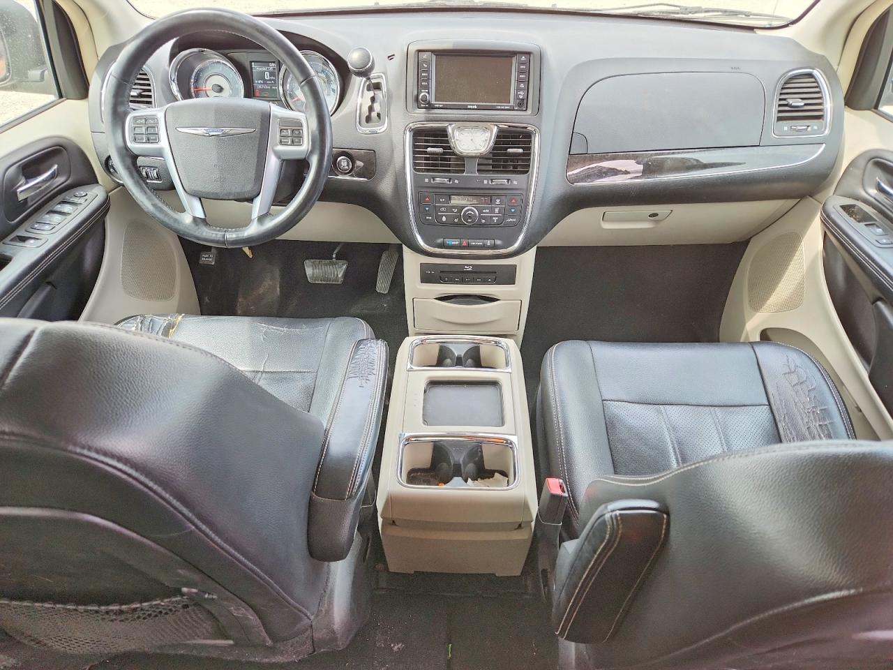 Chrysler Minivan Touring L