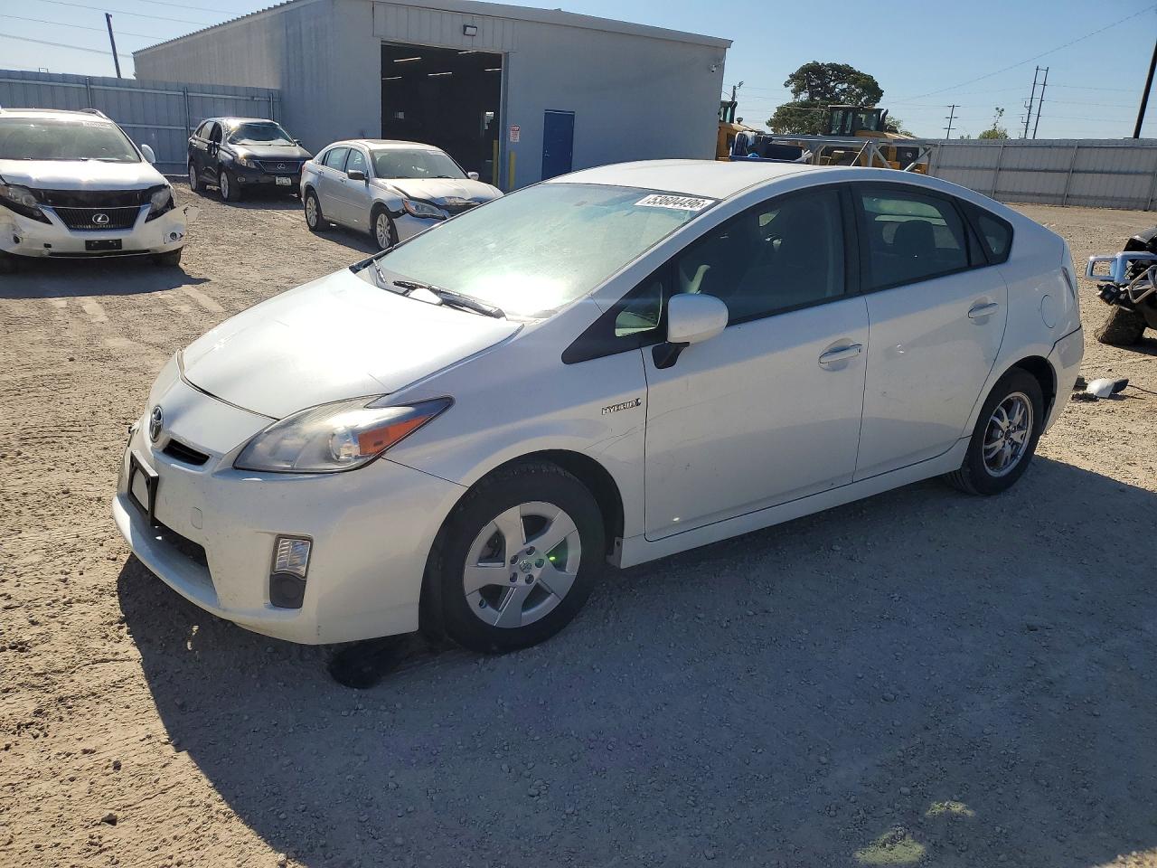 Salvage Toyota Prius Image