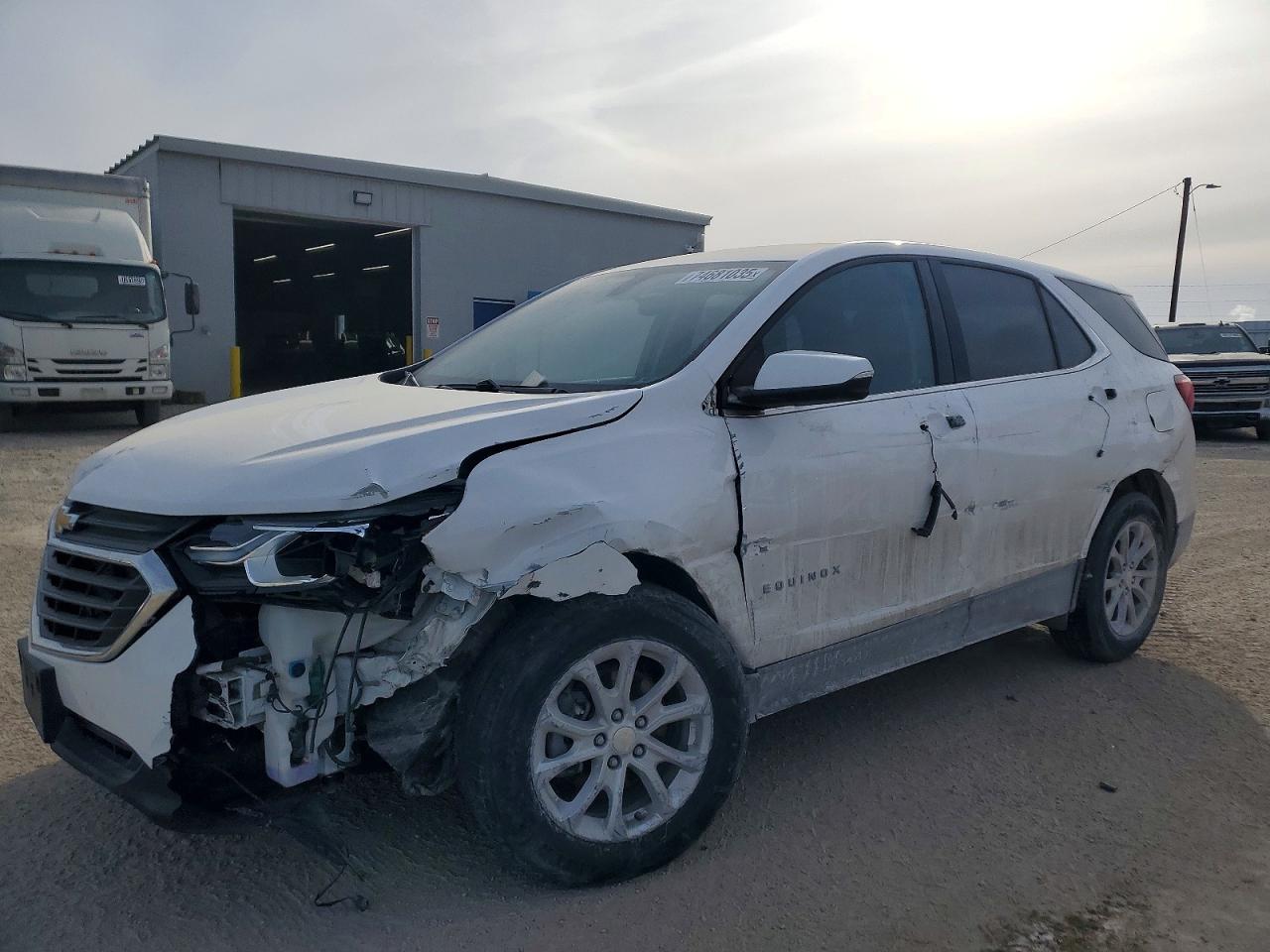 Salvage Chevrolet Equinox Image