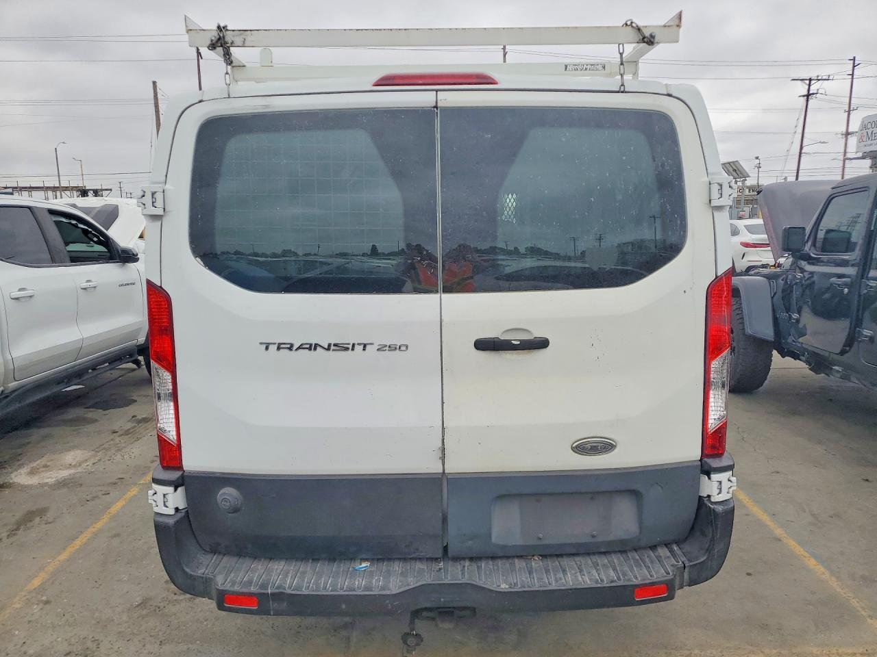 Ford Transit T-250