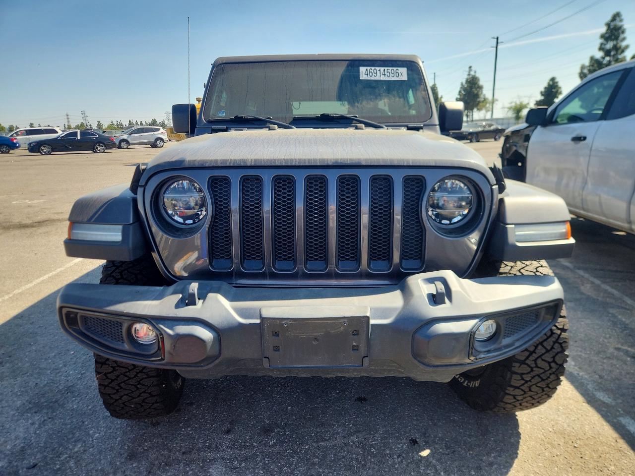 Jeep Wrangler Sahara