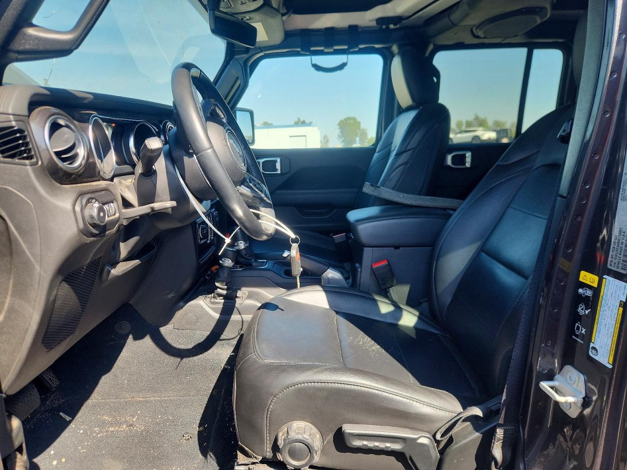 Jeep Wrangler Sahara