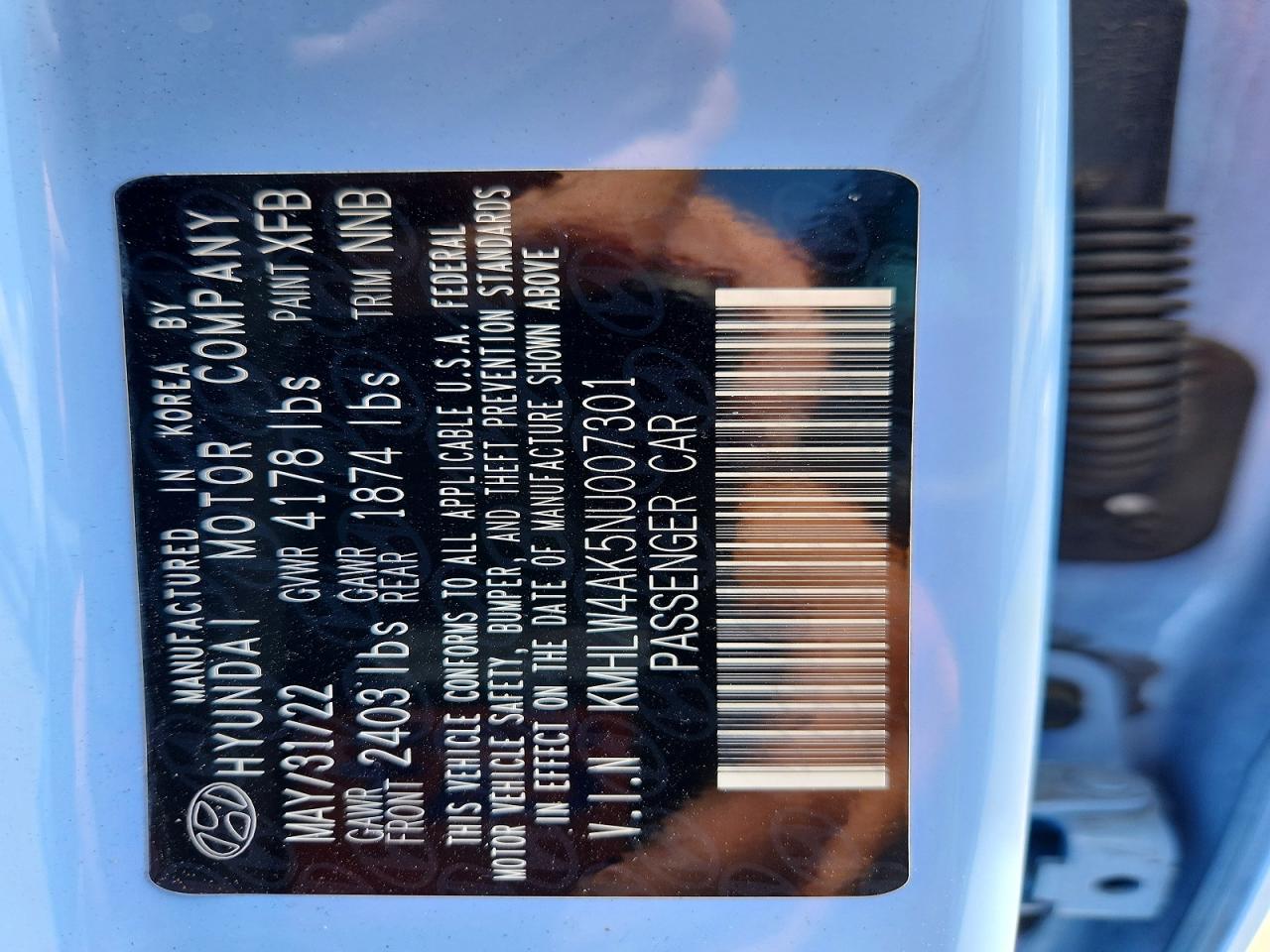 Hyundai ELANTRA Base