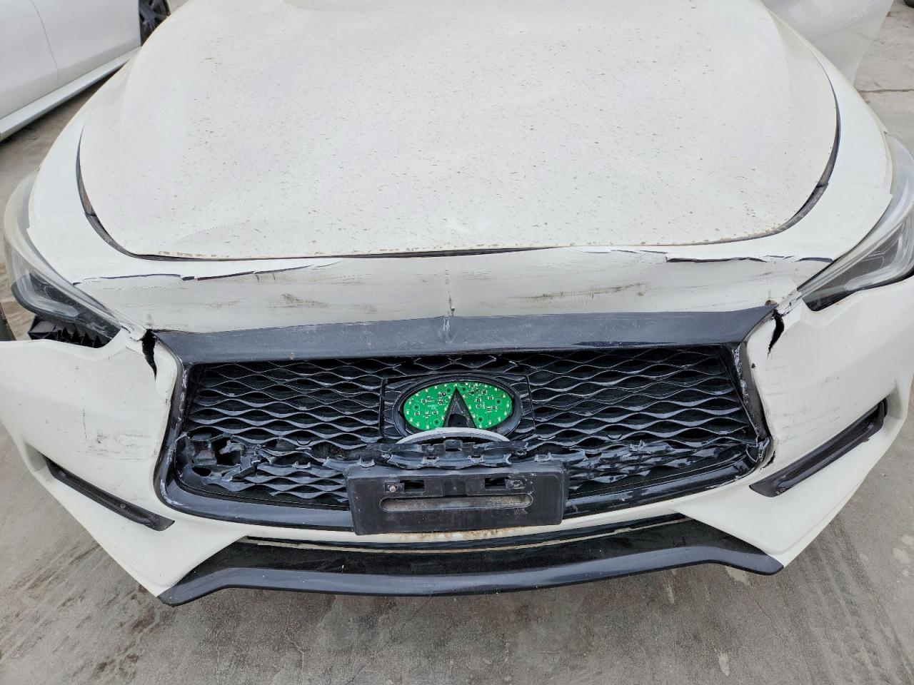 INFINITI Q60 2.0t