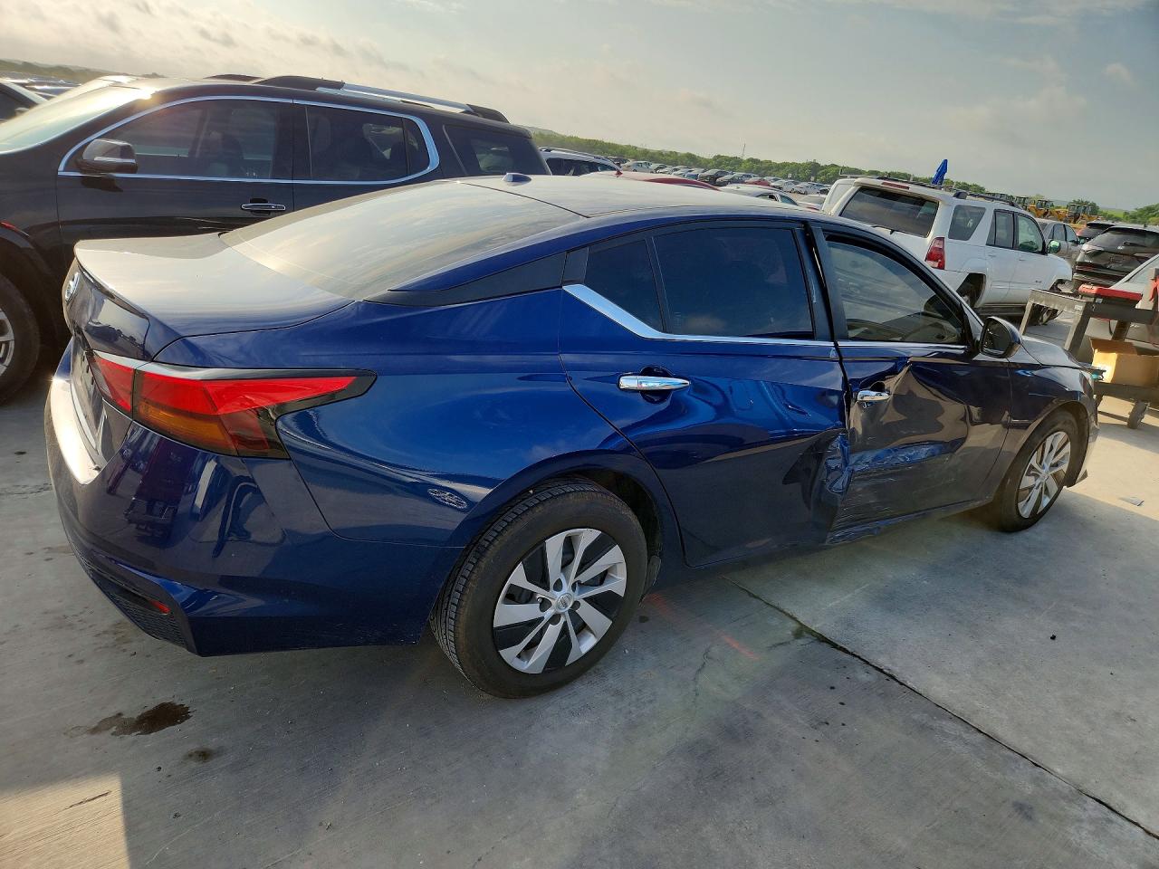 Nissan Altima S