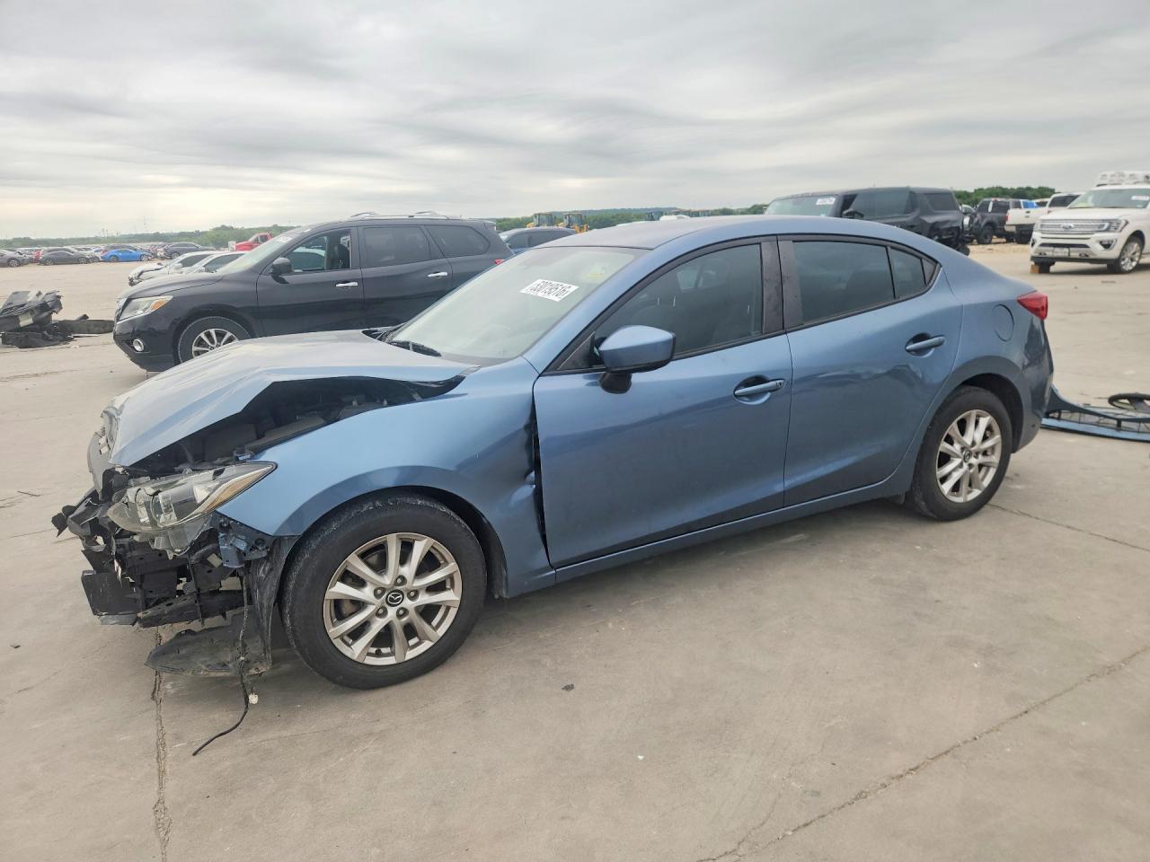 Salvage Mazda 3 Image