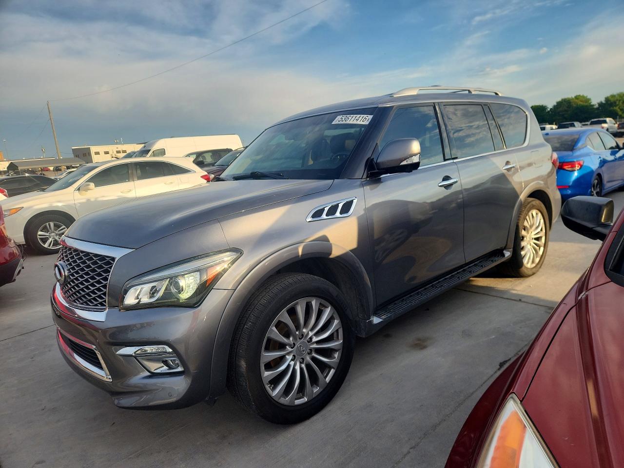 Salvage INFINITI Qx Image