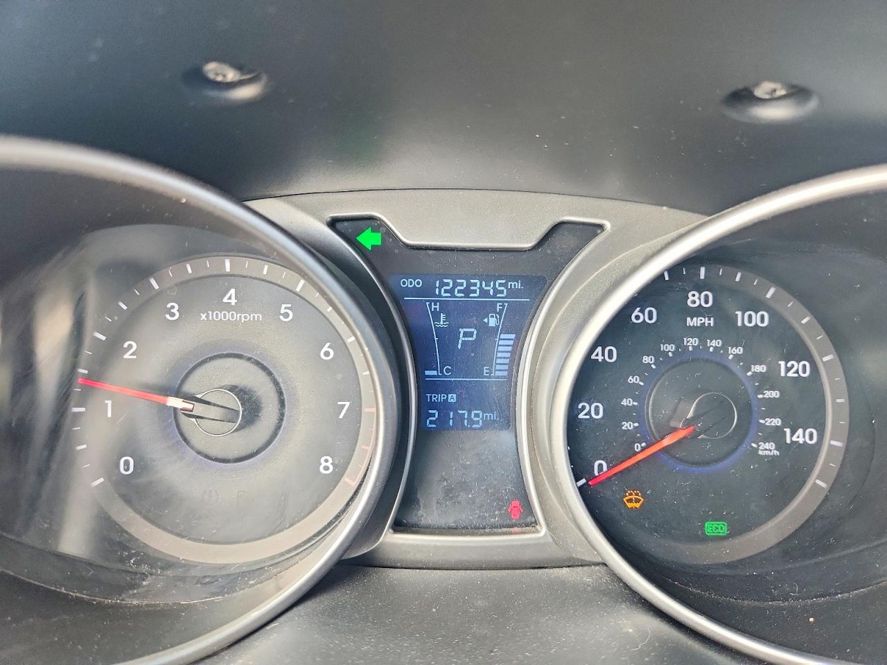 Hyundai VELOSTER Base