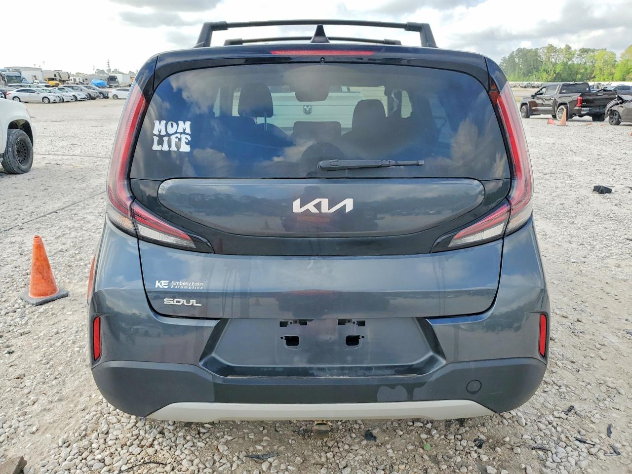 Kia Soul Lx