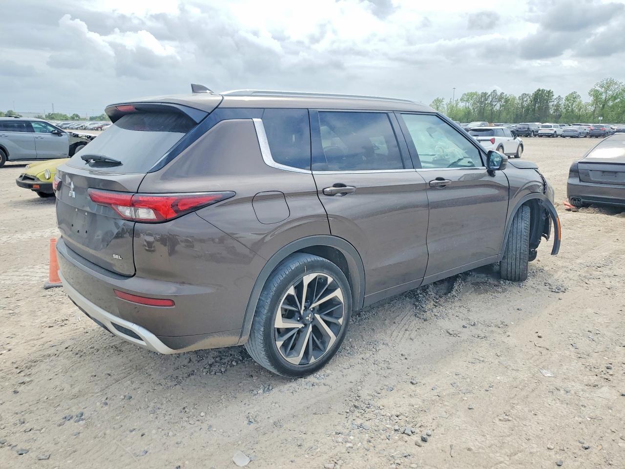 Mitsubishi Outlander Sel