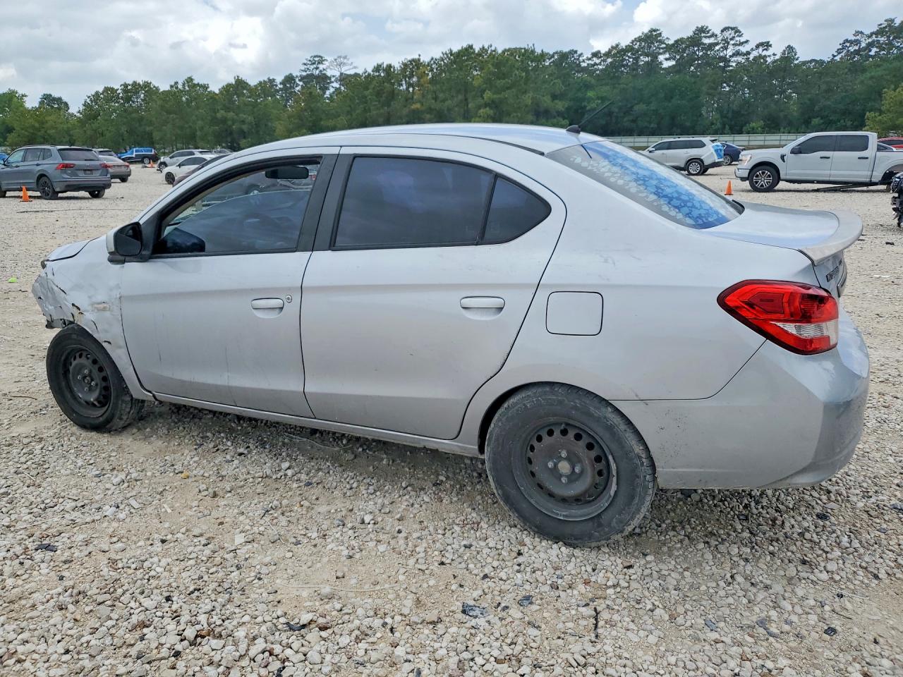 Mitsubishi Mirage G4 Es