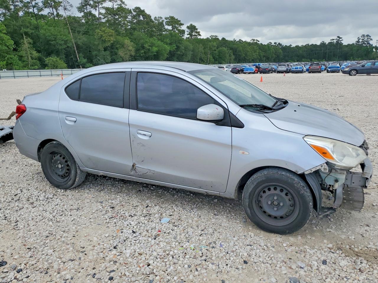 Mitsubishi Mirage G4 Es