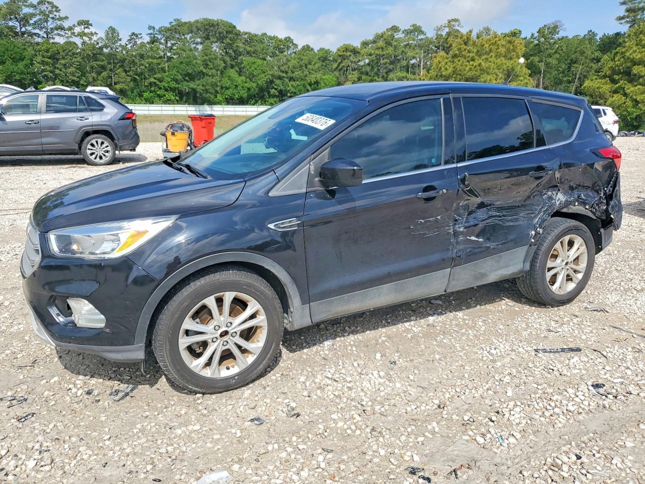 Salvage Ford Escape Image