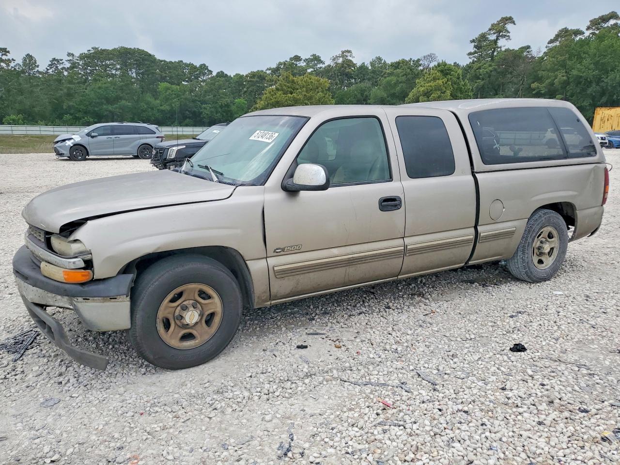 Salvage Chevrolet Silverado Image