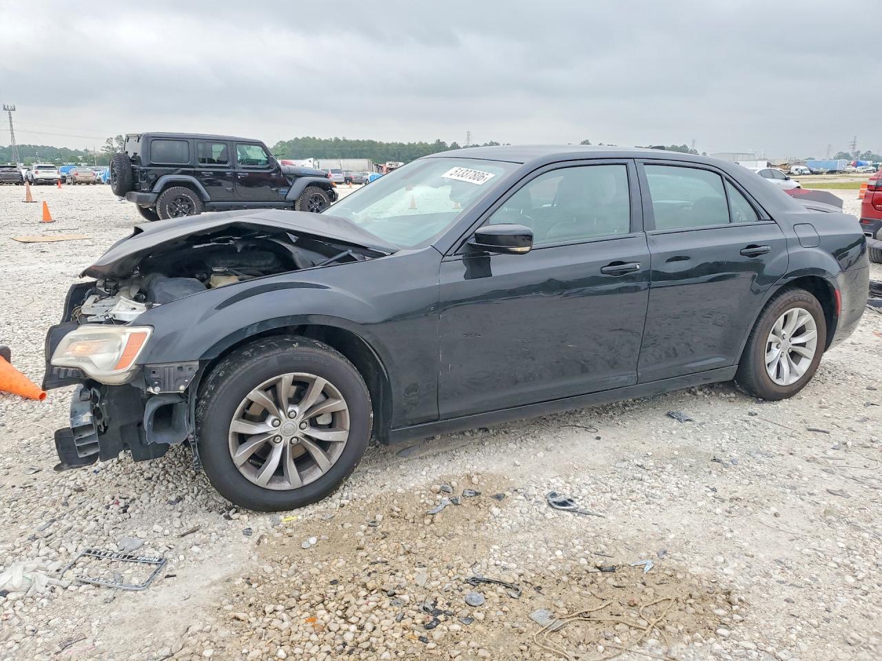 Salvage Chrysler 300 Image