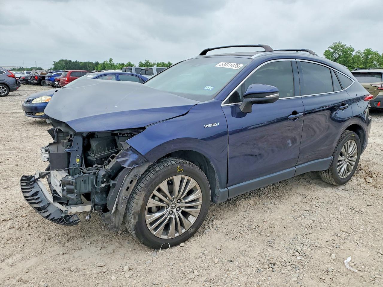 Salvage Toyota Venza Image