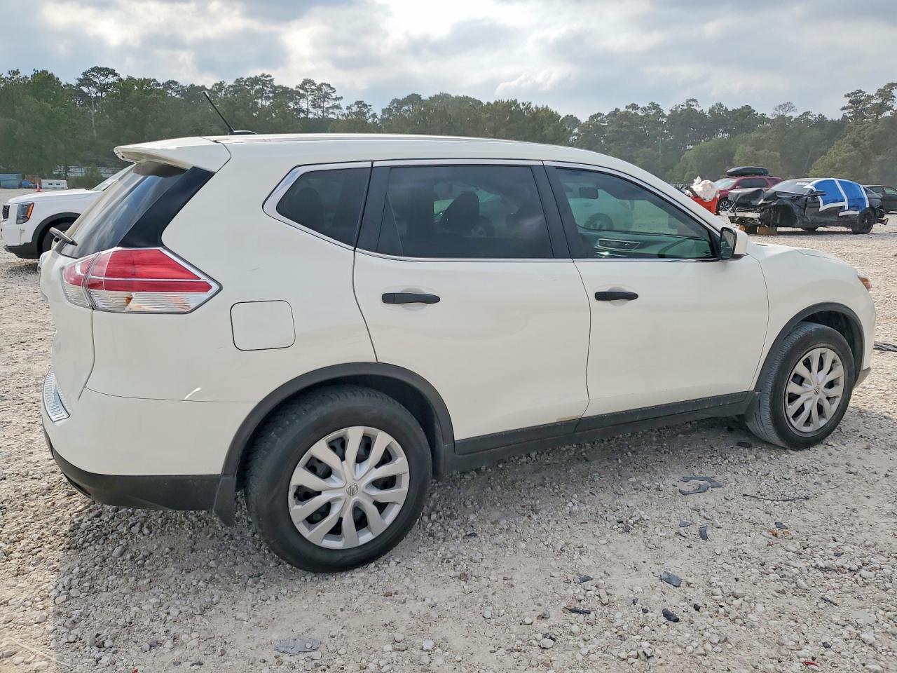 Nissan Rogue S