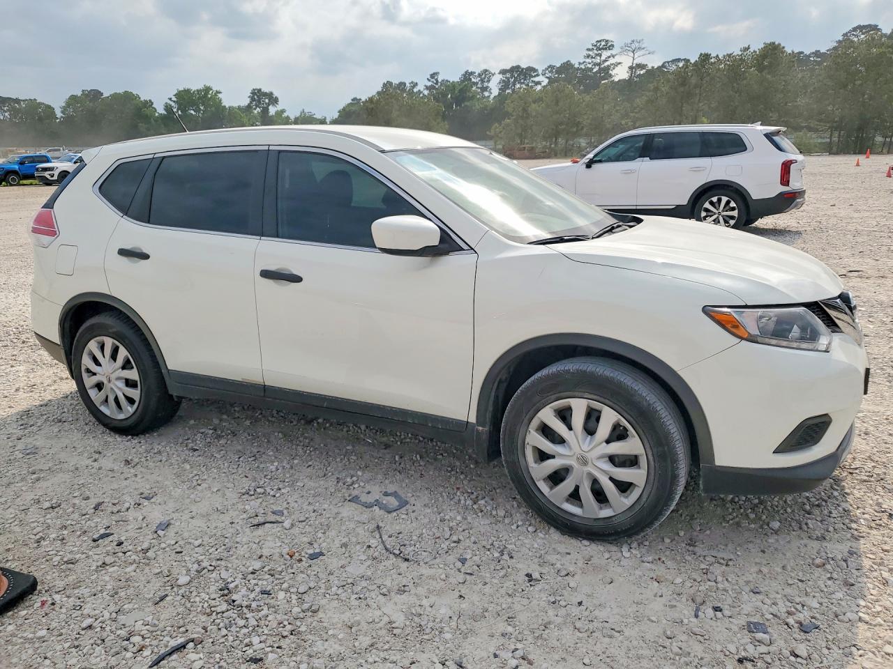 Nissan Rogue S