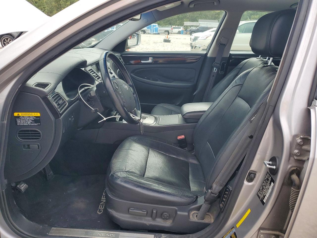 Hyundai Genesis 3.8l