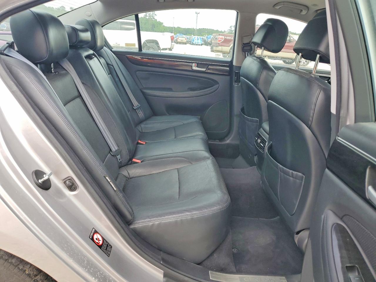 Hyundai Genesis 3.8l
