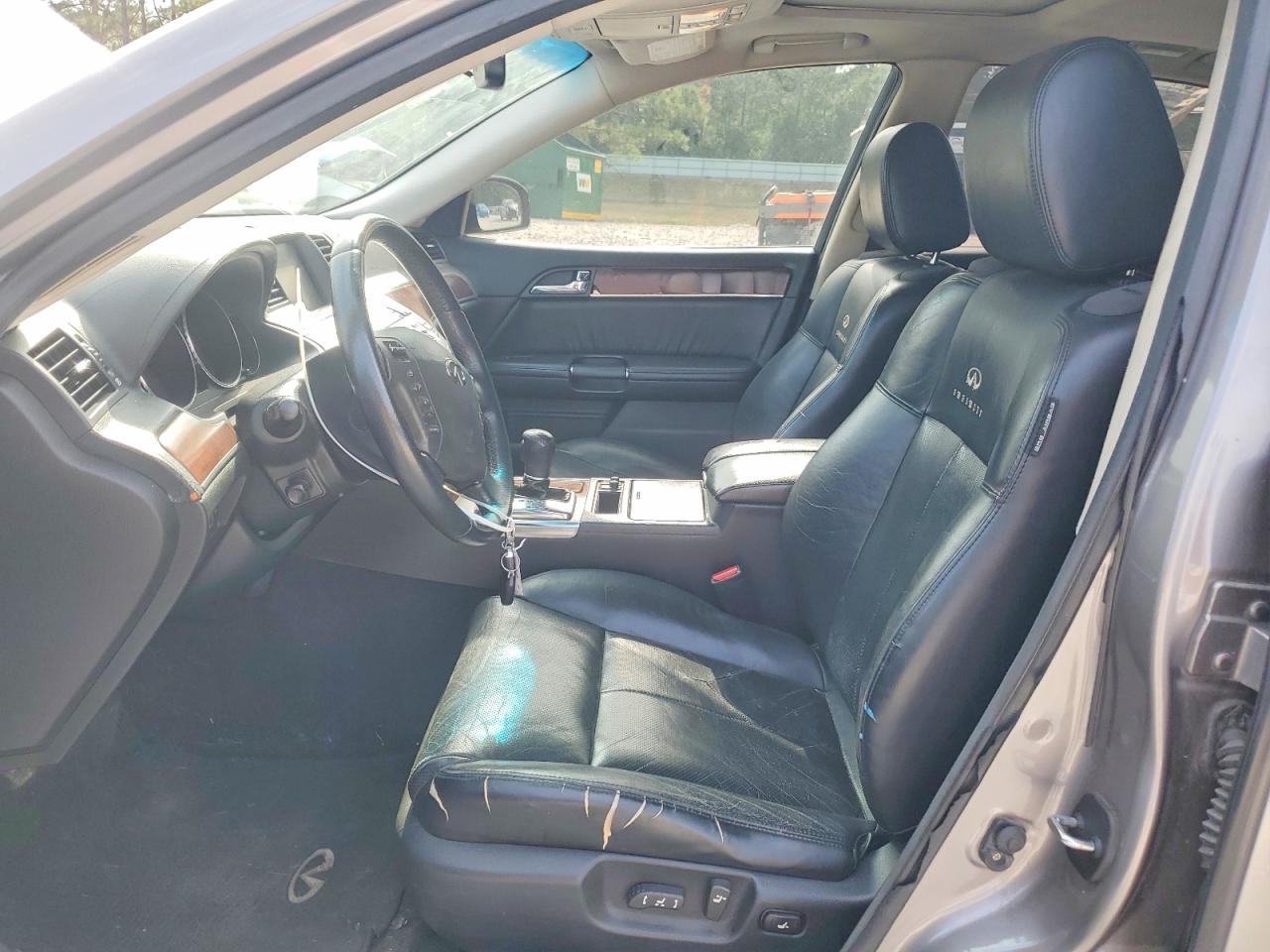 INFINITI M35 Base
