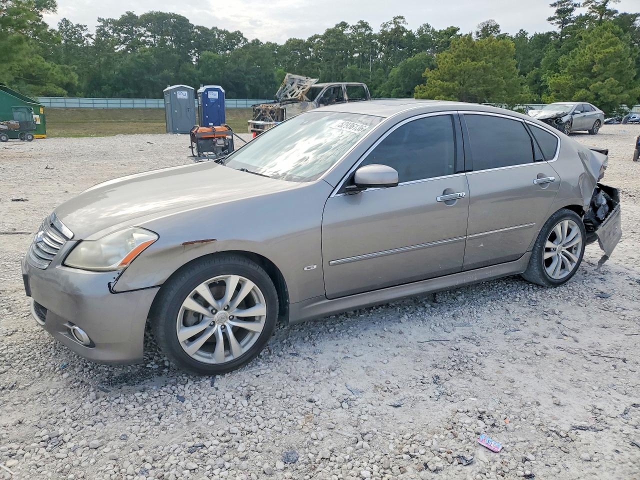 Salvage INFINITI M35 Image