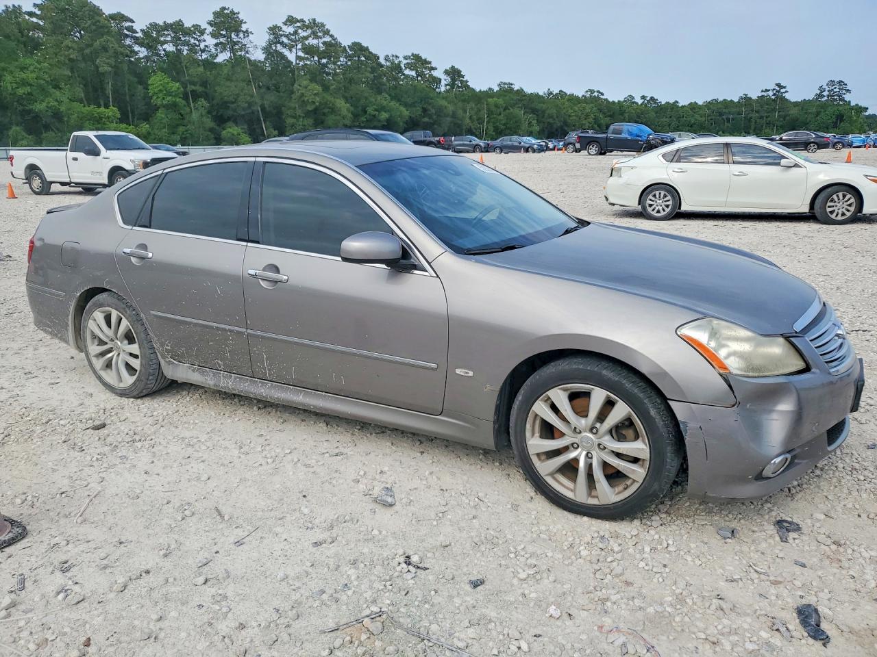 INFINITI M35 Base