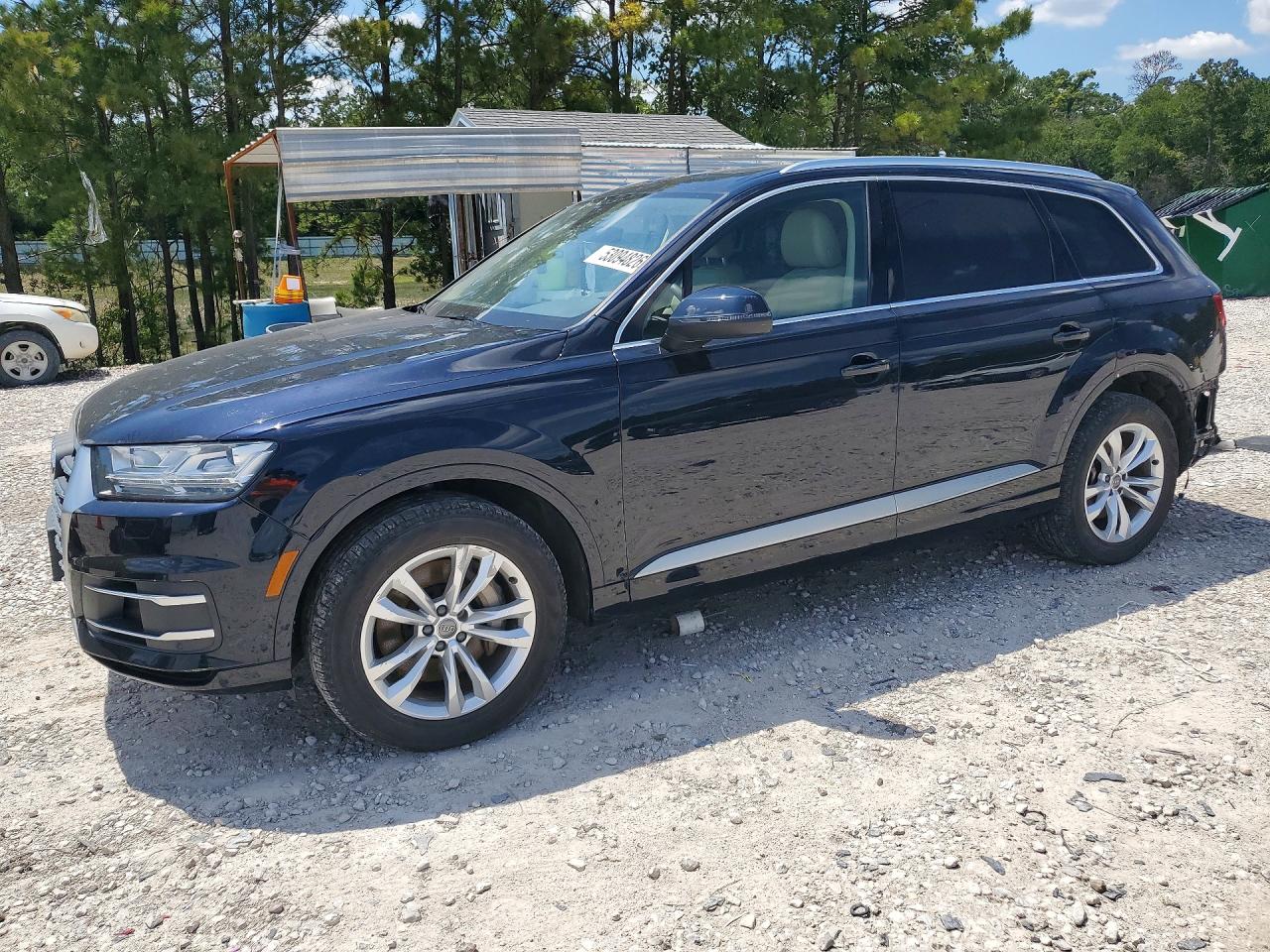 Salvage Audi Q7 Image