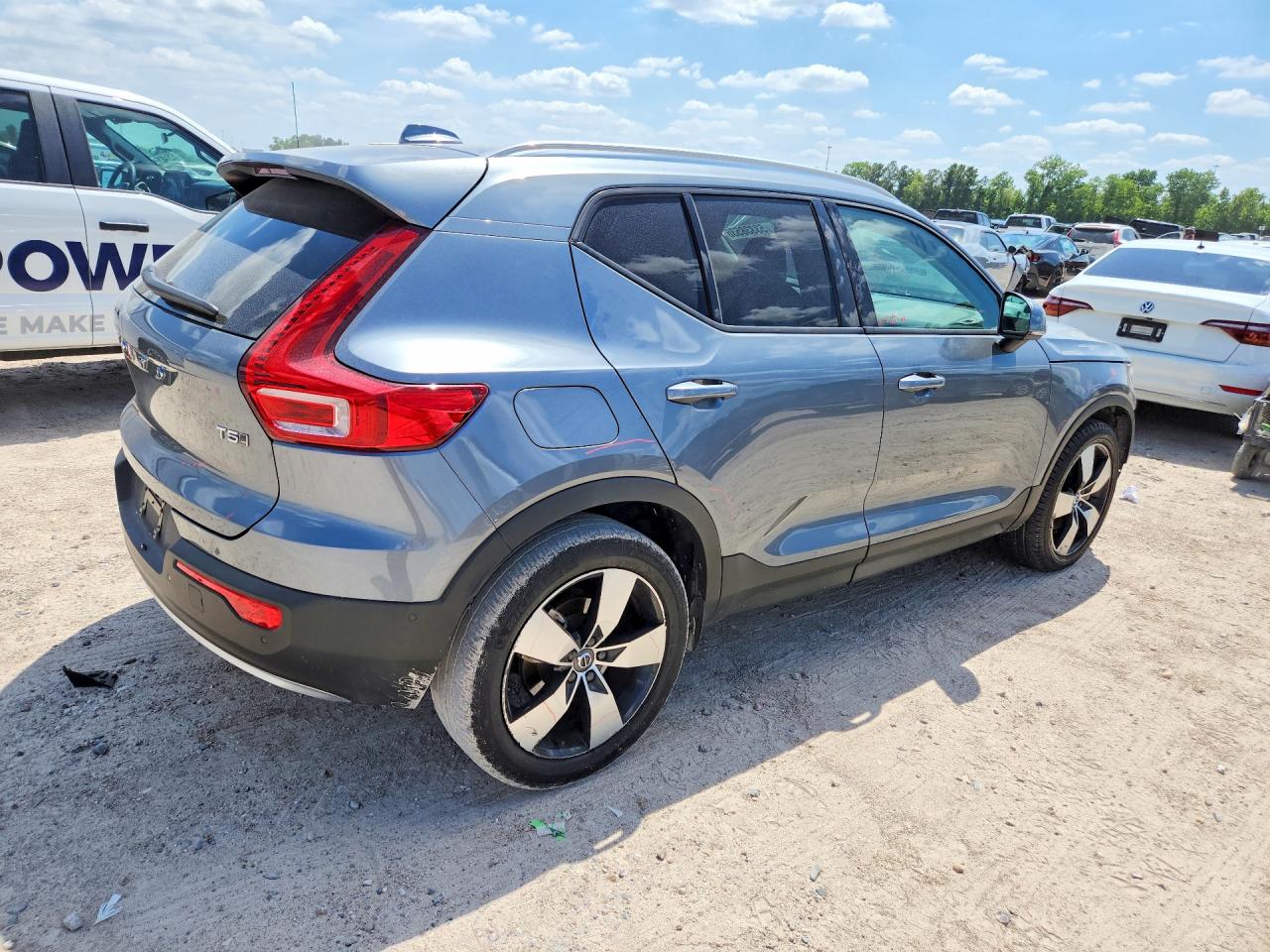 Volvo XC40 T5 Momentum