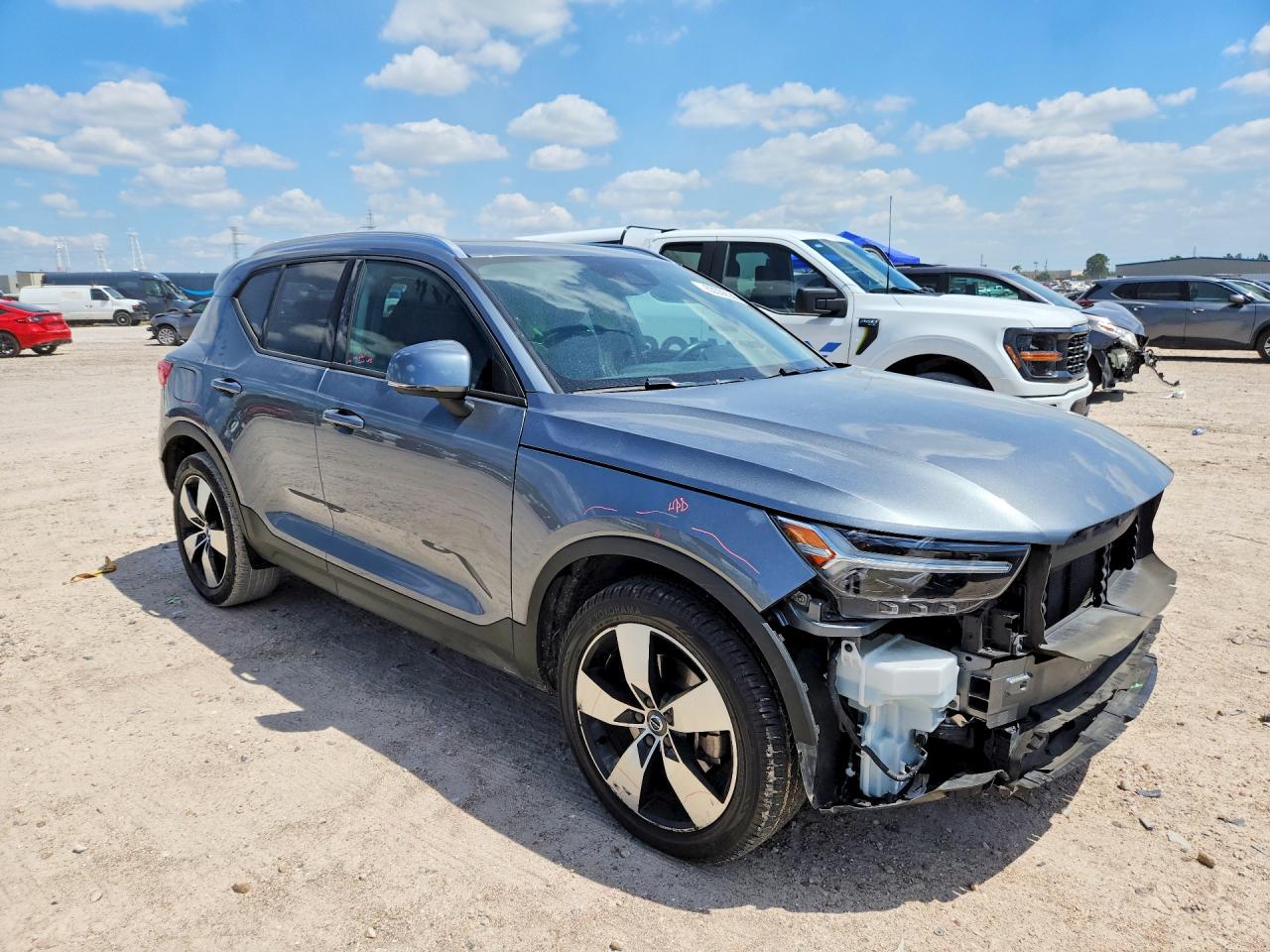 Volvo XC40 T5 Momentum